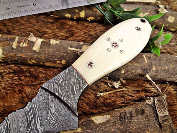 Custom Handmade Damascus Steel Gut Hook Skinner Knife | Christmas Gift, Birthday Gift, Wedding Gift, Anniversary Gift, Valentine's Gift - Image 3